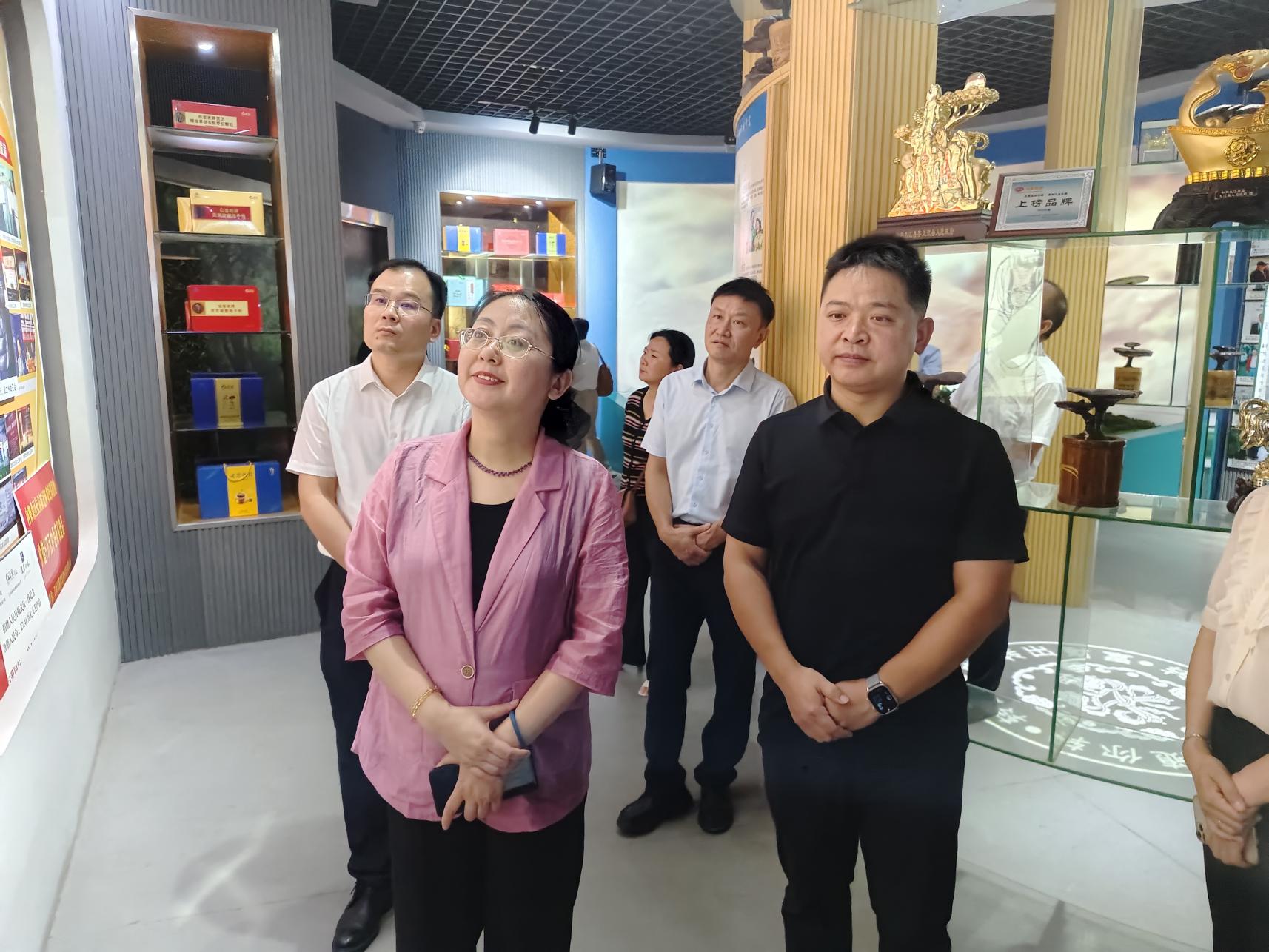 杭州亞運會官方靈芝產(chǎn)品供應(yīng)商|杭州亞運會官方供應(yīng)商|中國靈芝十大品牌|仙客來靈芝|仙客來靈芝破壁孢子粉|仙客來孢子油|仙客來靈芝飲片|仙客來破壁孢子粉|靈芝孢子油|孢子粉|靈芝破壁孢子粉|靈芝|中華老字號