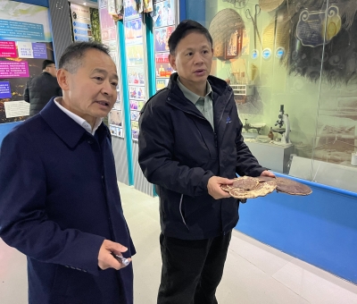 市委常委、九江軍分區(qū)政委余文生等蒞臨仙客來公司指導(dǎo)