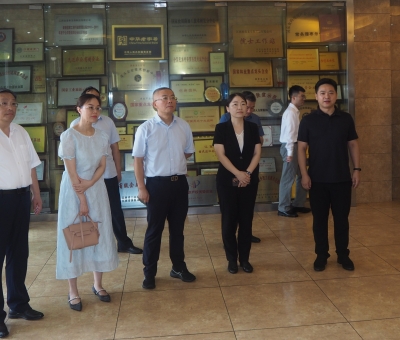 國家審計署領(lǐng)導(dǎo)赴仙客來有機靈芝全產(chǎn)業(yè)鏈可視工廠調(diào)研指導(dǎo)